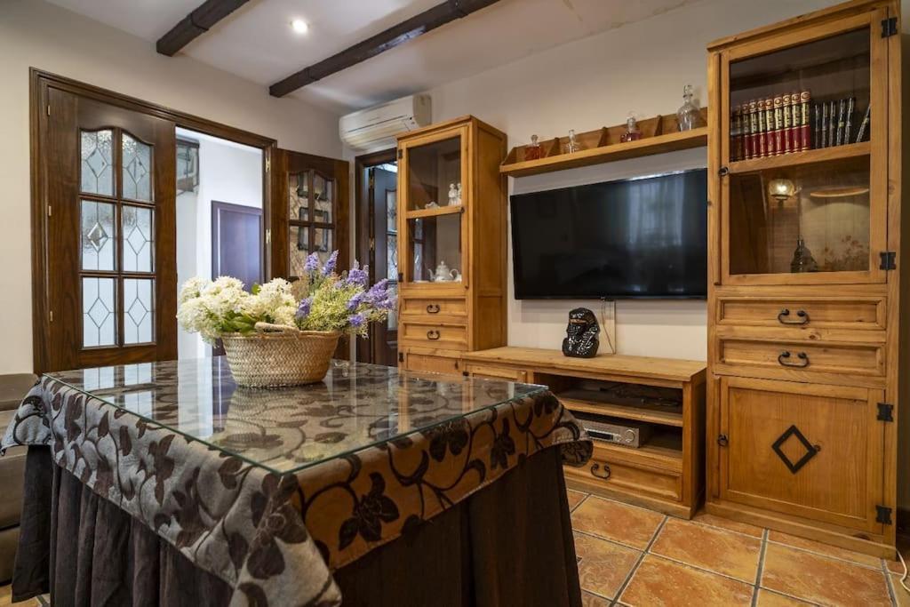 Casa Con Patio Y Terraza En Barrio Historico De La Villa, Junto Al Adarve Priego De Cordoba Ngoại thất bức ảnh
